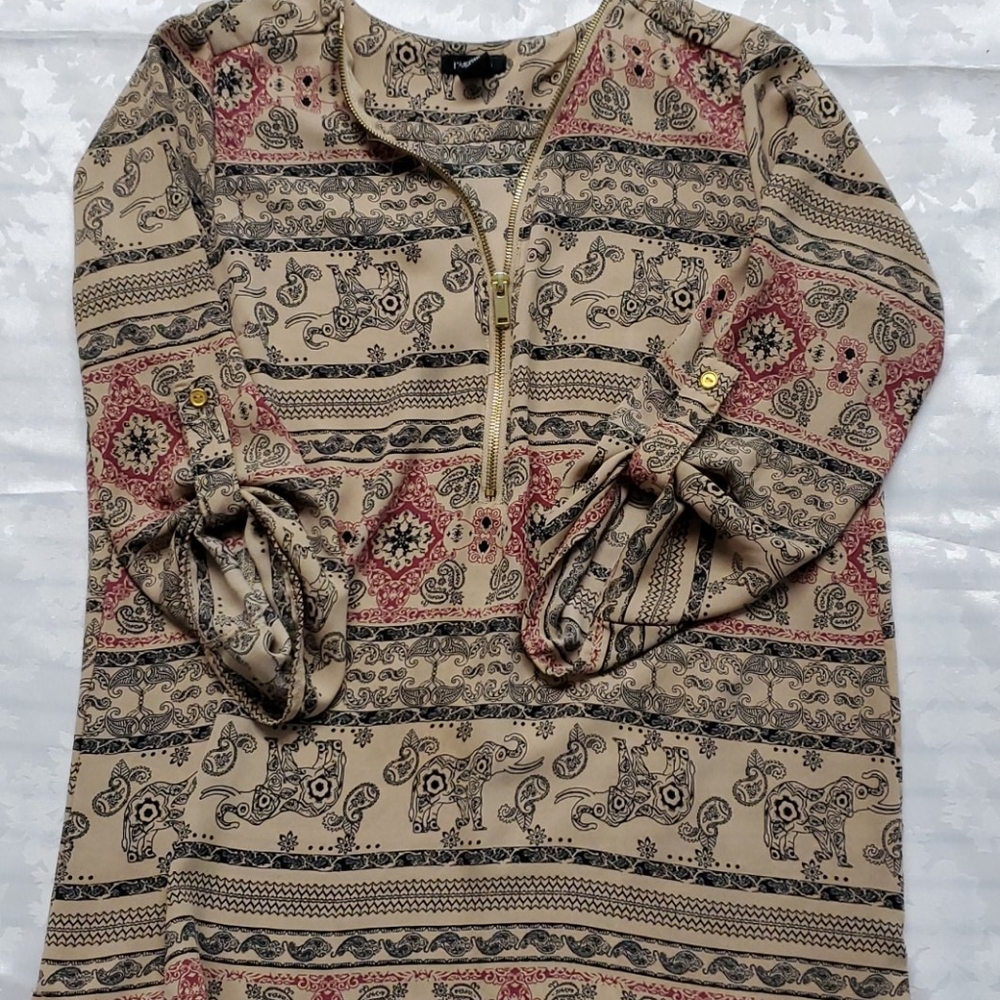 Run 21 light African print blouse
